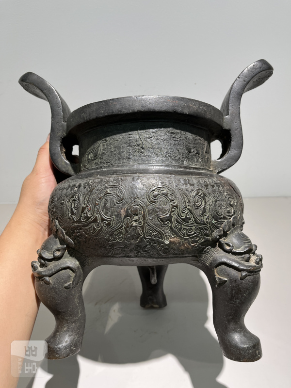 明 三兽足朝冠耳炉 - 图9